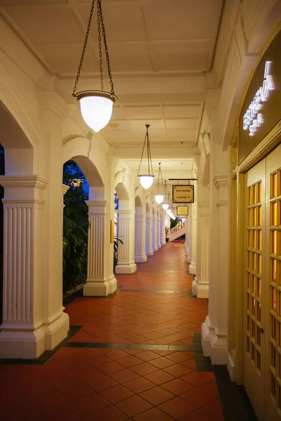 Iconic Raffles Hotel in Singapore — Stock Photo, Image