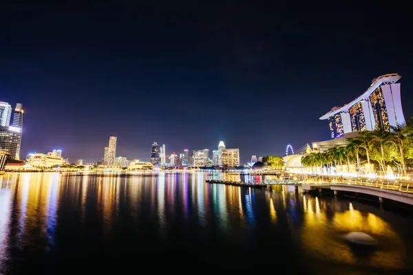 Marina Bay Sands Hotel y Complejo Comercial — Foto de Stock