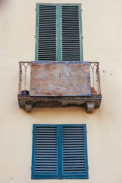 Architektura włoska w Lucca Włochy — Zdjęcie stockowe