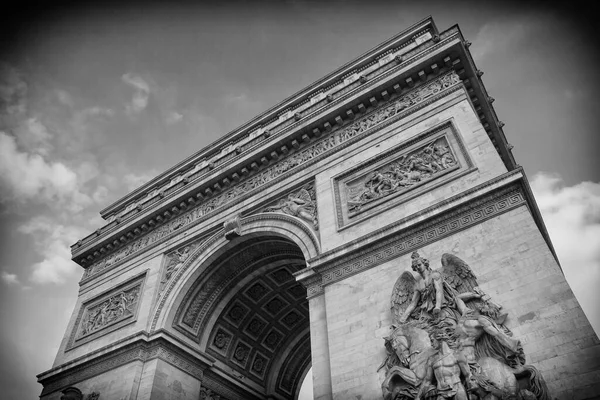 Arc de Triomphe in Parijs Frankrijk — Stockfoto