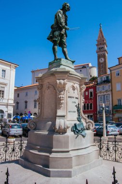 Piran Slovenya 'daki Giuseppe Tartini Heykeli