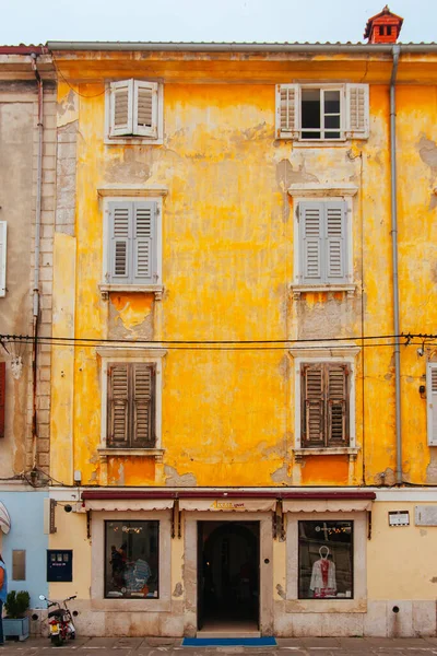 Praça 1 de Maio em Piran Eslovénia — Fotografia de Stock