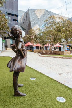 Coronavirüs Salgını Sırasındaki Sessiz Melbourne Sokakları