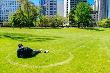 Coronavirüs salgını sırasında Melbourne Parks