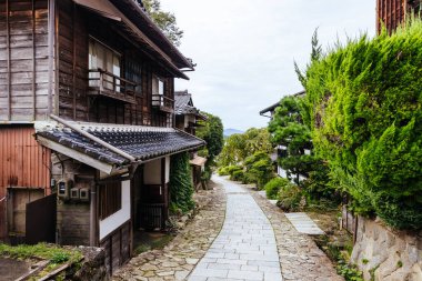 MAGOME, JAPONYA - 21 Eylül 2024 Japonya 'nın Nakatsugawa kasabası yakınlarındaki tarihi Magome Magome-Juku köyü