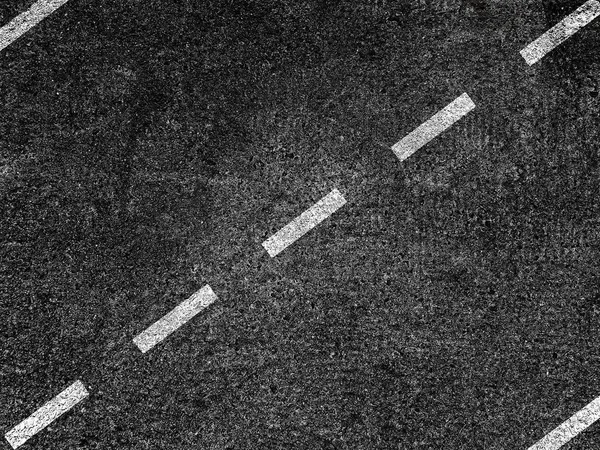 白线分隔的沥青路面 — 图库照片