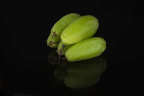 Bilimbi fruits (averhoa belimbi) isolated on black — Stock Photo, Image