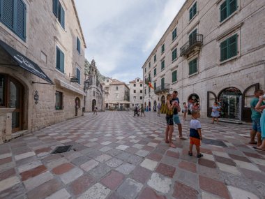 2019 15 Haziran Kotor, Karadağ. Eski şehrin güzel dar sokakları.