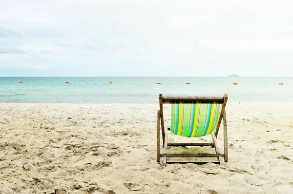 Лежаки Пляже Закате — стоковое фото