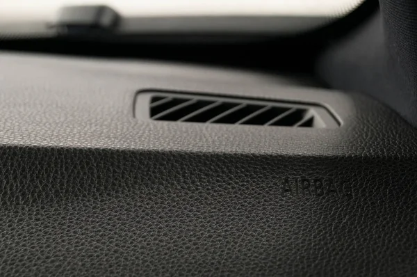 Tanda Kantong Udara Kata Yang Tertulis Dashboard Plastik Mobil — Stok Foto
