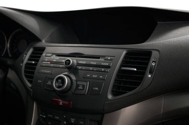 Modern araba Pano. Kontrol paneli düğmeleri.