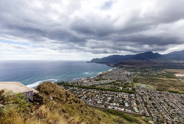 Makinelinin zammı Nanakuli Hawaii Oahu üzerinde.