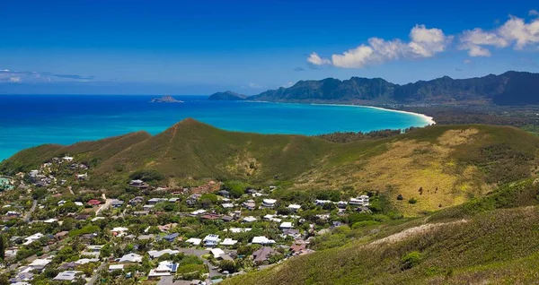 Honolulu Hawaii lanikai Pill Box iz boyunca Yürüyüş.