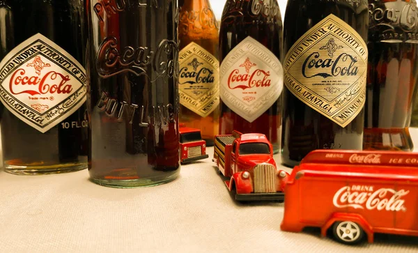 Vintage Photo Old Trucks Bottles — Stock Photo, Image