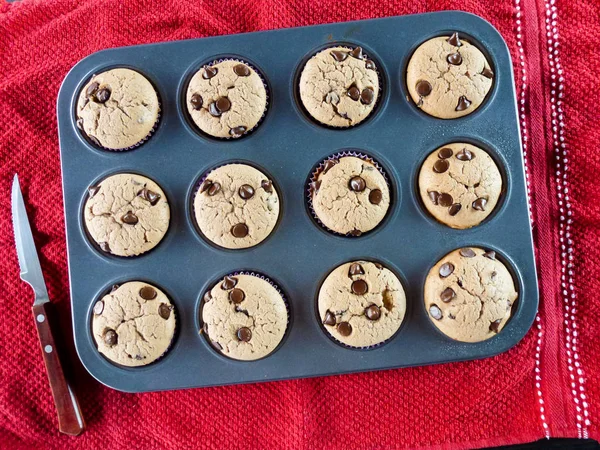 Muffins de baunilha e chocolate chips — Fotografia de Stock