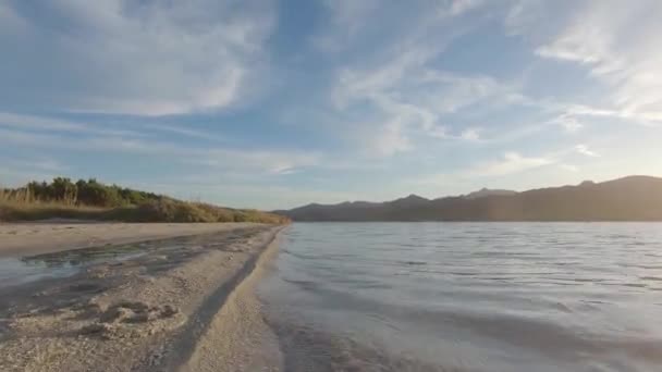 Gefilmt Der Luft Einer Lagune Meer Märchenhafte Kulisse Des Sonnenuntergangs — Stockvideo