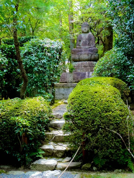 Estatua de piedra de Buda del templo Ryoan-ji en Kyoto —  Fotos de Stock