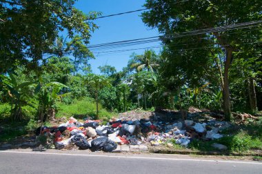 Ubud Bali'de bulunan açık hava atık toplama merkezi