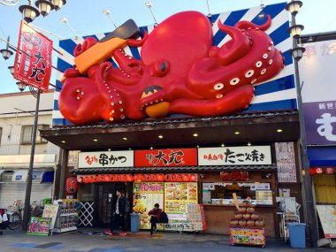 Osaka Shinsekai alanda büyük ahtapot işareti