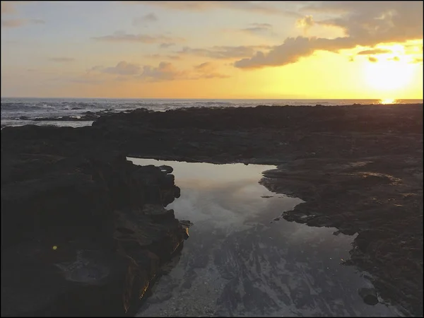 View on a billabong at Ho‘okena Beach Park during sunset — Φωτογραφία Αρχείου