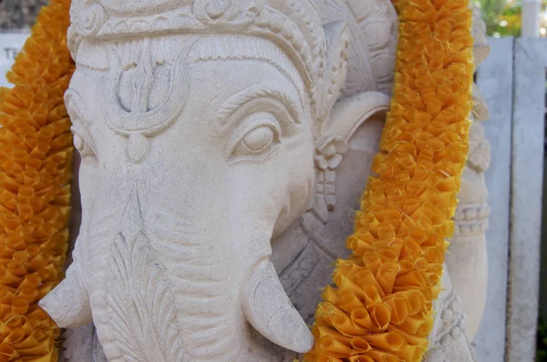 Estatua de piedra Ganesha blanca — Foto de Stock