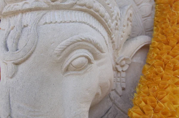 Estatua de piedra Ganesha blanca — Foto de Stock
