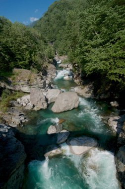 Ticino Kton Maggia Nehri güzel görünümü, İsviçre