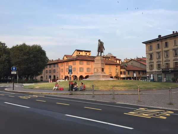 Como Lombardía Italia Julio 2019 Vista Piazza Vittoria Situada Hermosa —  Fotos de Stock