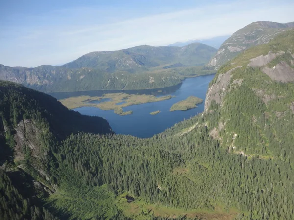 Ariel Utsikt Över Dimmiga Fjordar Ketchikan Alaska Tongass Nationalskog — Stockfoto