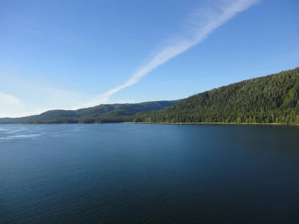 Montanha Horizonte Preenchido Oceano Pacífico Passagem Interior Alaska — Fotografia de Stock