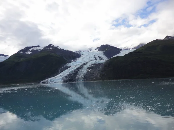 Παγετώνες Στο Εθνικό Πάρκο Του Παγετώνα Bay Στην Αλάσκα Παγετώνες — Φωτογραφία Αρχείου