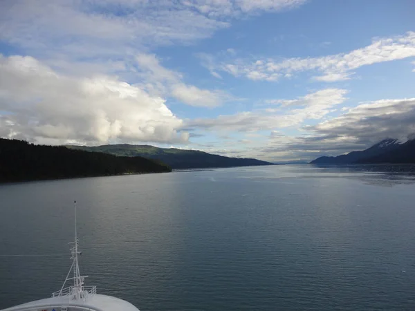 Mountain Filled Horizon Pacific Ocean Passage Alaska — Stock Photo, Image