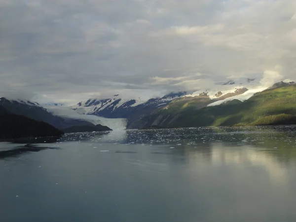 Góry Pełne Horyzont Oceanie Spokojnym Passage Alaska — Zdjęcie stockowe