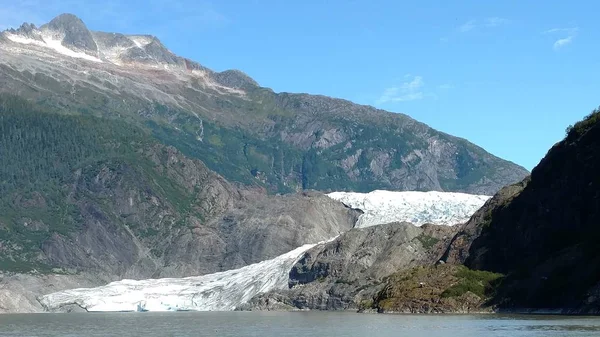 Mendenhall Gleccser Juneau Alaszkában Mendenhall Gleccser Ömlik Mendenhall Között Hegyek — Stock Fotó