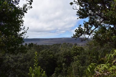 Lava Fields Big Island Hawaii soğutulmuş ve kaya alanları oluşturarak zaman içinde sertleştirilmiş