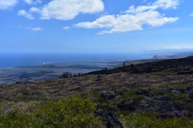 Lava Fields Big Island Hawaii soğutulmuş ve kaya alanları oluşturarak zaman içinde sertleştirilmiş
