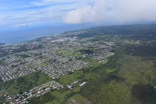 Arial Pohled Hawaijský Deštný Les Vodopády Mezi Hustým Tropickým Deštním — Stock fotografie