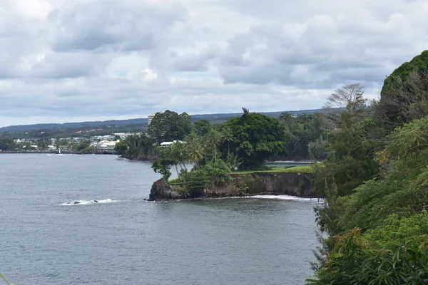 Hawaii Yağmur Ormanları Şelaleler Nehirler Vadiler Ile Yoğun Bir Tropikal — Stok fotoğraf