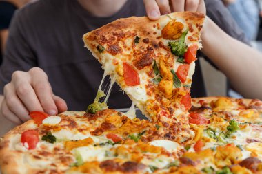 pizzacı adam yeme Pizza'da