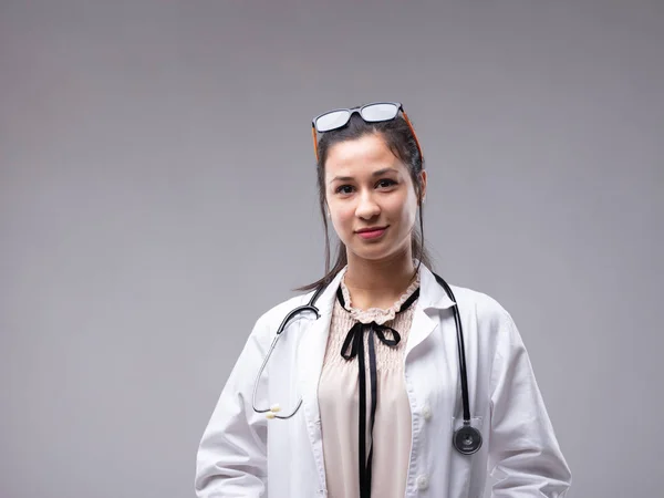 Young Asian Woman Medical Doctor Pair Eyeglasses Her Head Smiling — Stock Photo, Image