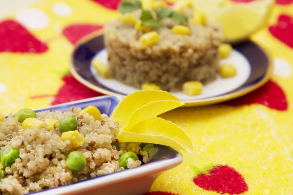 quinoa salad with corn and peas