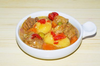 patates ile dana yahni