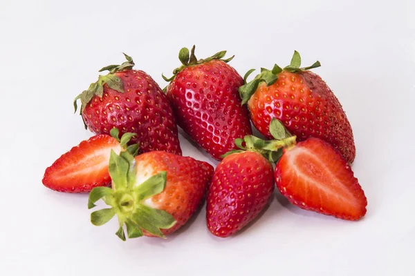 çilek beyaz izole kümesi