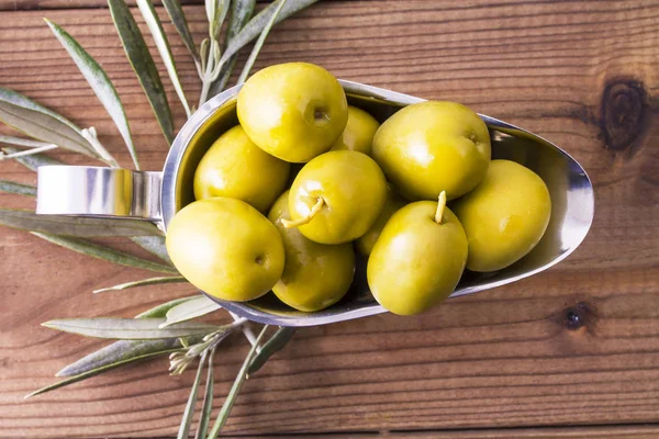 Olives Wooden Background — Stock Photo, Image