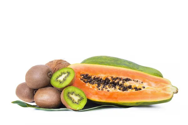 Buah Tropis Pepaya Kiwi Dan Kelapa — Stok Foto