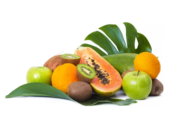 Isolerade Tropiska Frukter Papaya Kiwi Äpple Och Apelsin — Stockfoto
