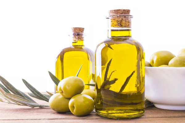 Bottiglie Olio Extravergine Oliva Ciotola Olive Isolate Bianco — Foto Stock