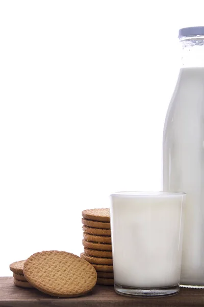 Latticini Vetro Bottiglia Latte Con Biscotti — Foto Stock