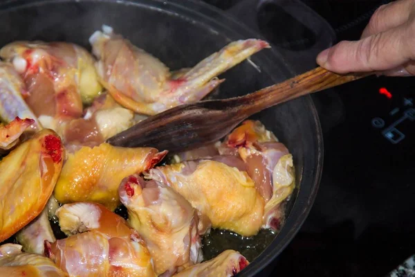 Preparação Caçarola Guisado Frango — Fotografia de Stock