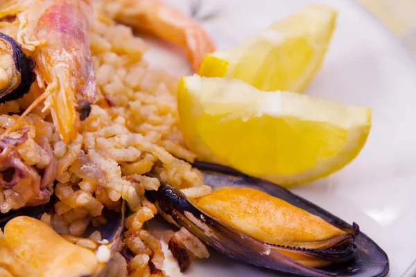 Arroz Sabroso Con Plato Mariscos —  Fotos de Stock